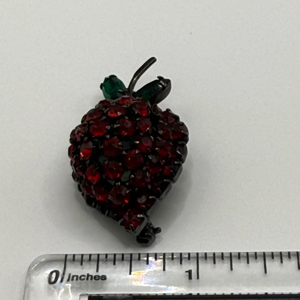 Warner Vintage Red Rhinestone Strawberry Brooch Green Leaves Japanned Metal Pin